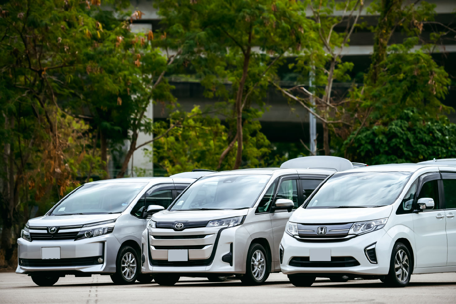HK-Asscessable-7-seater_1.jpg