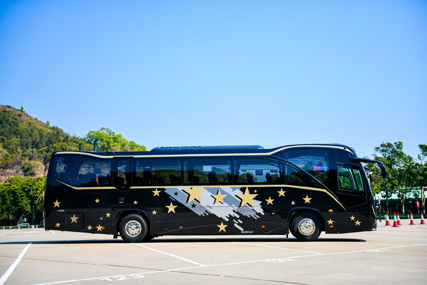 恆寶56座旅遊巴