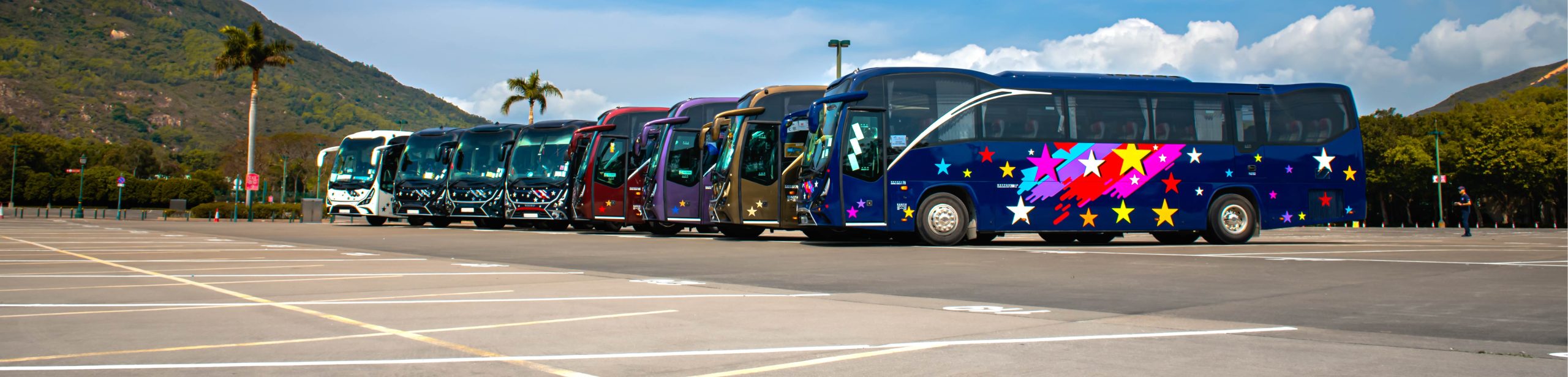 恆寶旅遊巴70座車隊